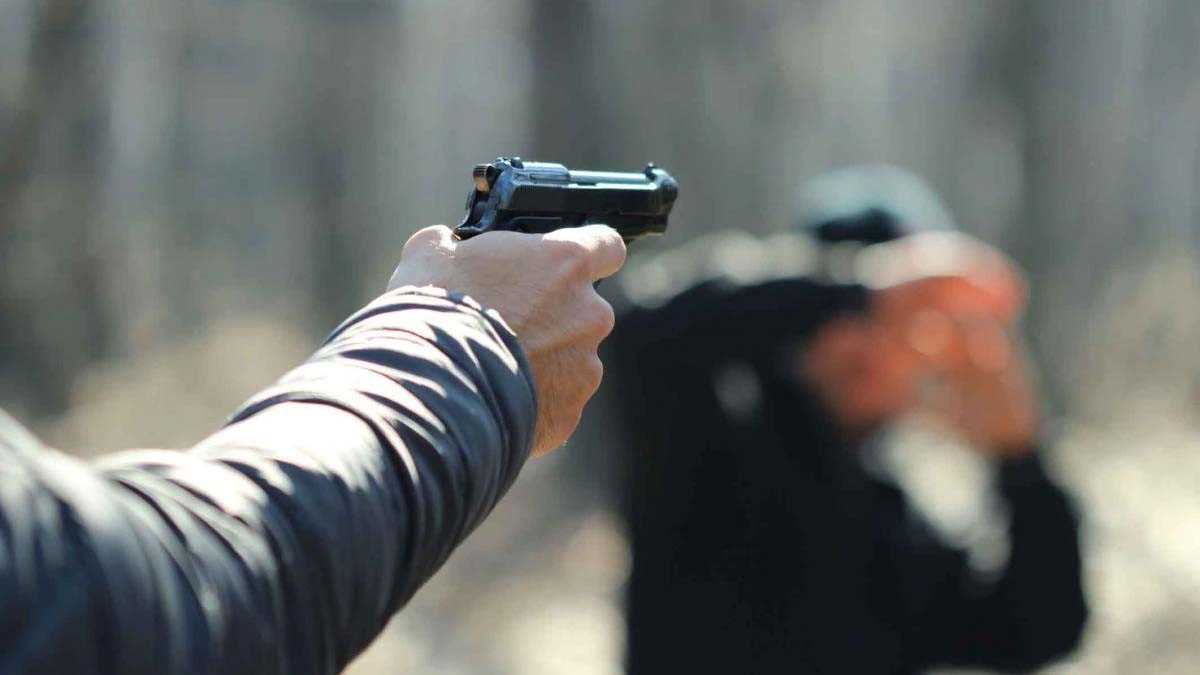 श्रीलंका: प्रदर्शनकारियों पर पुलिस की फायरिंग, एक की मौत